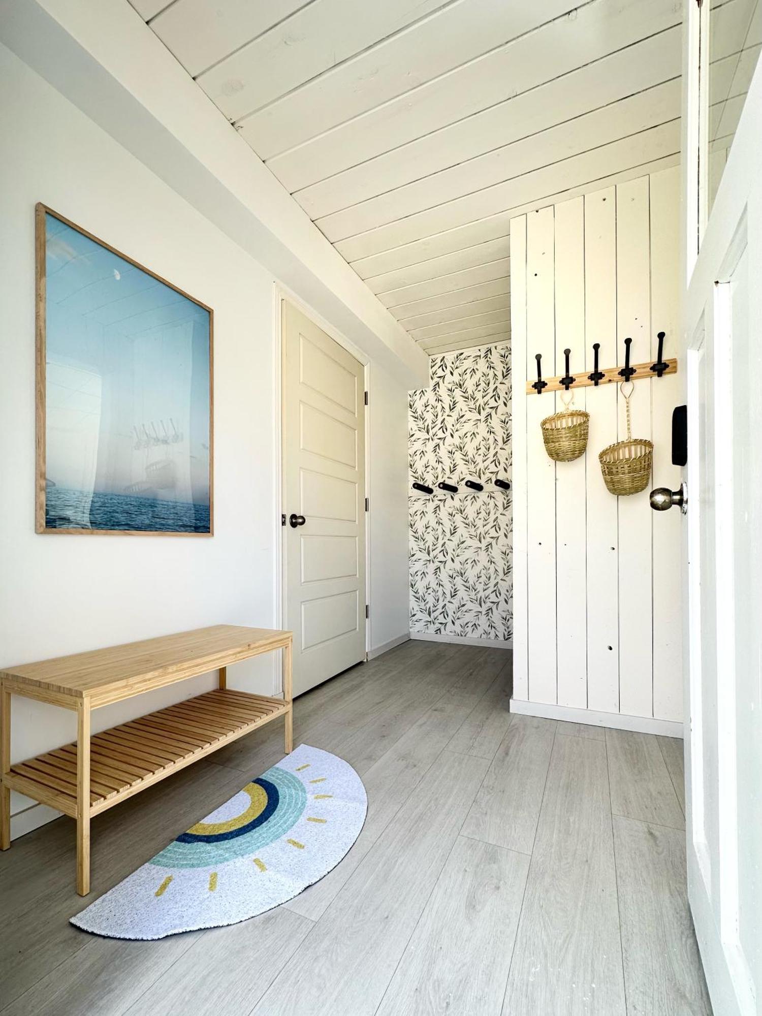 Blissful Oceanfront Cottage In Port Mouton Extérieur photo